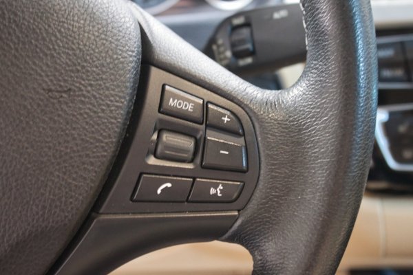 BMW Seria 3 F30 2.0 320i xDrive Steptronic 