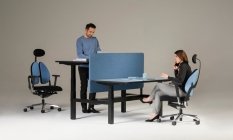 BIURKO EMODEL 3.0 Z ELEKTRYCZNĄ REGULACJĄ