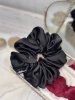 Scrunchie Gumka do włosów BLACK rozmiar medium 
