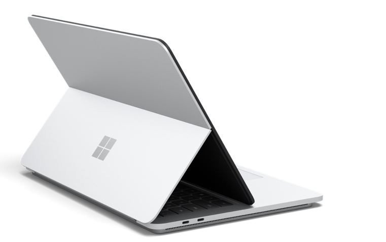 Microsoft Surface Laptop Studio Win11Pro i7-11370H^32GB^2TB^RTXA2000 4GB^14.4 cala Commercial Platinum AIK-00009