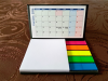 Praktyczny kalendarz miesięczny do postawienia na biurku