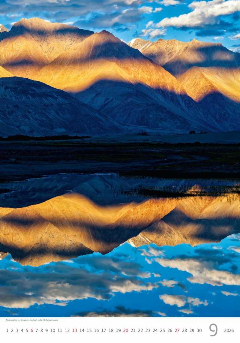 piękne fotografie gór w kalendarzu Mountains na rok 2026