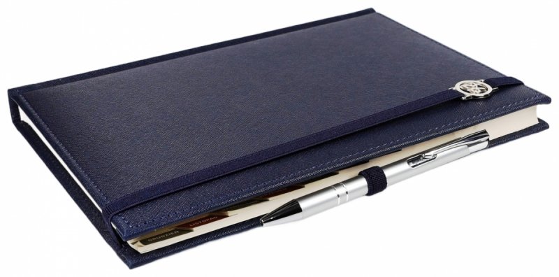 Kalendarz książkowy 2026 A5 dzienny papier chamois wycinane registry oprawa z zamykaniem na gumkę i mocowaniem na długopis ROSSA VIU granatowa