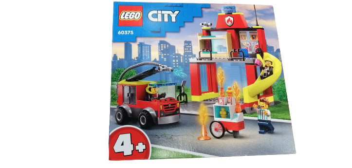 Klocki LEGO City remiza strażacka i wóz strażacki 4+ 153el