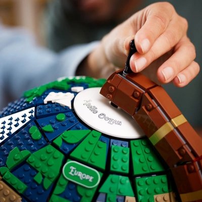 Zestaw Prezent Klocki LEGO Ideas 21332 Globus Obrotowa Mapa Świata + Torba