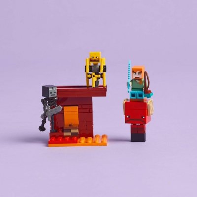 Zestaw Prezent LEGO Minecraft 21266 Bitwa w Netherze 99 Klocki 6+ Torba