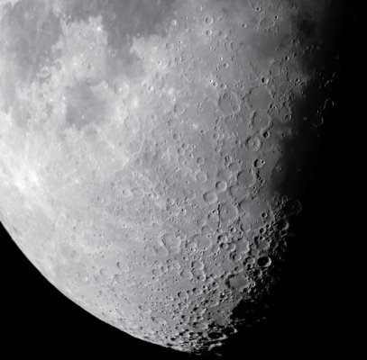 Jednobarwny aparat i nawigator Księżyca i planet Meade LPI-GM