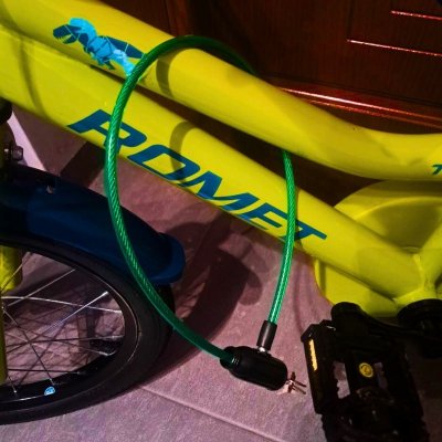 Zapięcie linka zabezpieczenie rowerowe