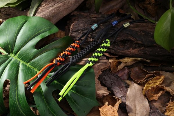 Zawieszka Paracord WE Black + Ti Bead Purple
