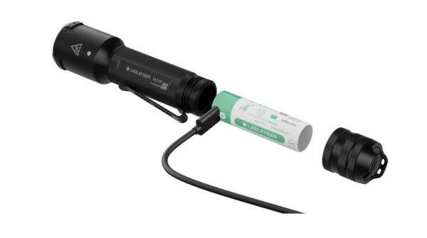Latarka Ledlenser TAC6R Black Box