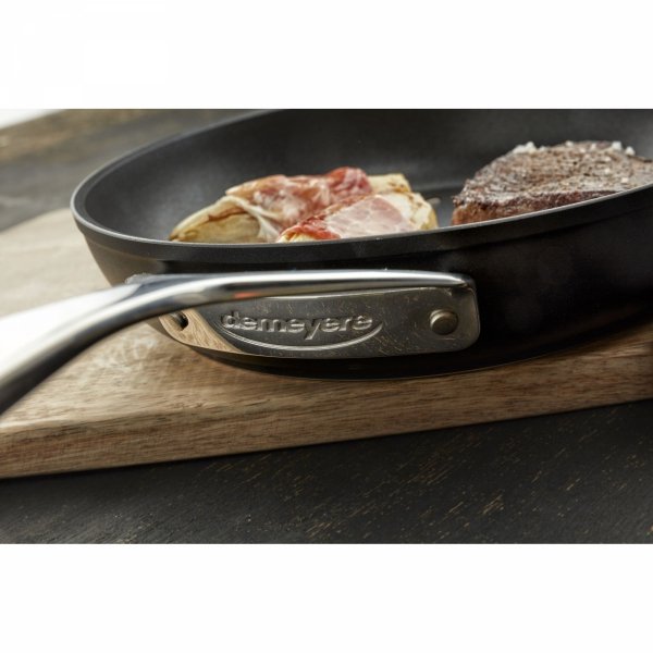 Patelnia Płytka 24 Cm Alu Pro 5 Demeyere
