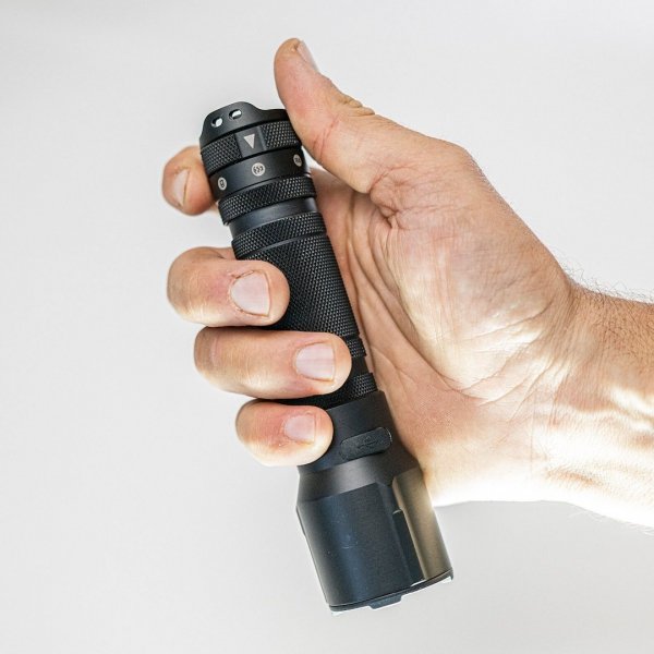Latarka Ledlenser TT3R