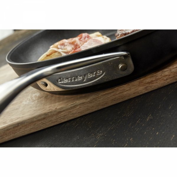 Patelnia Płytka 24 Cm Alu Pro 5 Demeyere