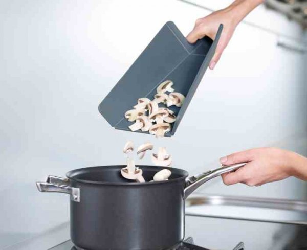 JJ- Zestaw 2 desek do krojenia S Chop2Pot™Plus Sky