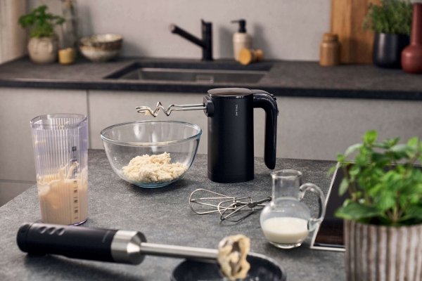 ZWILLING XTEND Zestaw Startowy: Bezprzewodowy Mikser Ręczny + Bateria Czarny XTEND