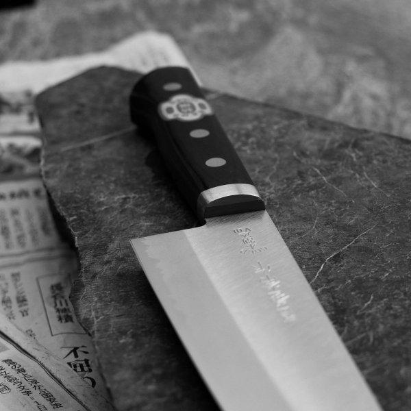 Kanetsune 3000 VG-10 Nóż Santoku 16,5 cm