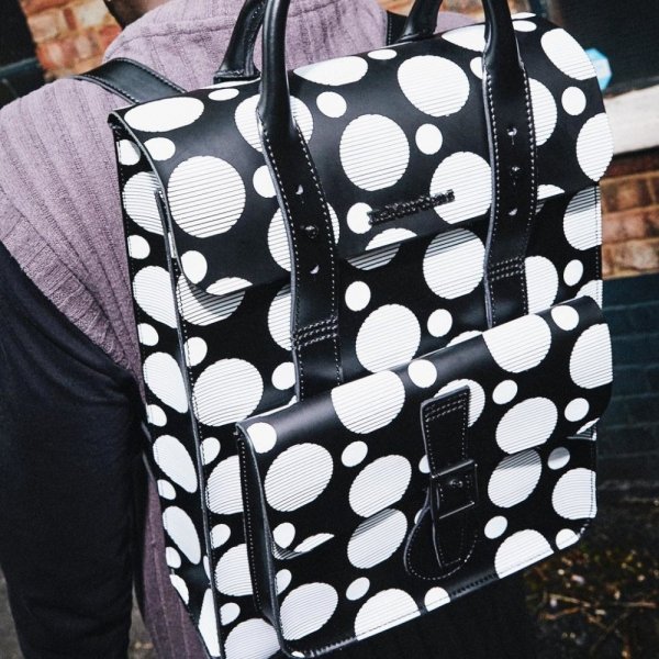 Plecak Dr.Martens BOX BACKPACK Polka Dot Black Smooth AC989001