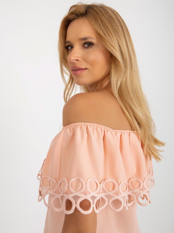 Bluzka-LK-BZ-506350.28P-brzoskwiniowy rozmiar - 38
