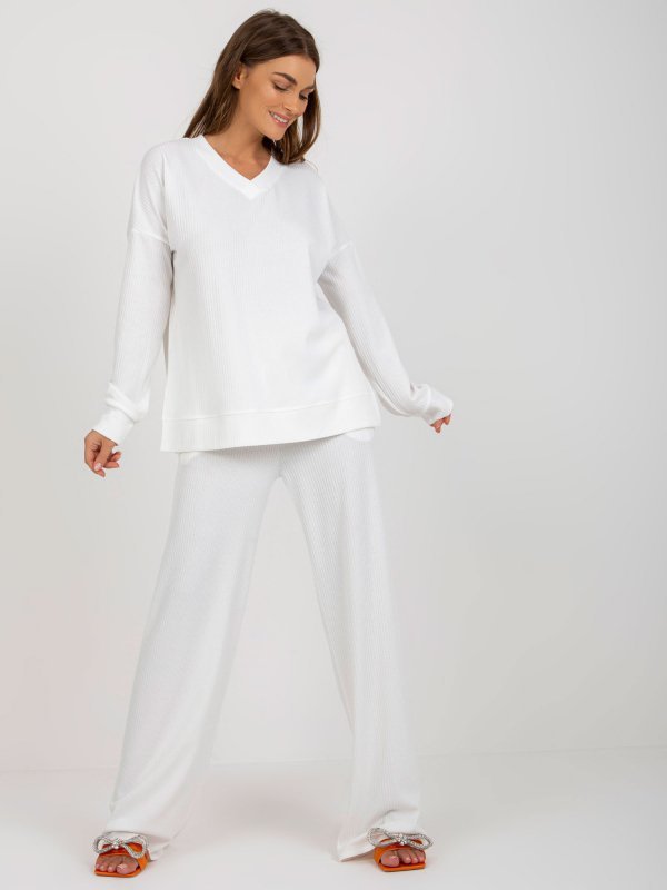 Komplet-LK-KMPL-509301.58P-ecru rozmiar - L/XL