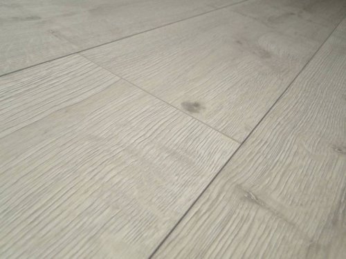 Panele Podłogowe Dąb Alba 8 mm AC5 - Kronopol Kolekcja Modern Strong 3850