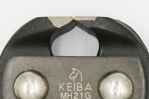 Cęgi do cięcia progów stalowych HOSCO TL-FC28S