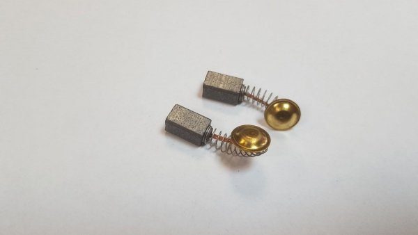 Szczotki węglowe B5-0951/01 wym.6x7x12