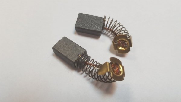 Szczotki węglowe SZ-218 wym.6x10x15