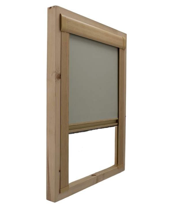 Roleta dachowa Dekolux Premium na oknie dachowym na wymiar