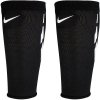 Opaski Nike Guard Lock Elite Sleeves SE0173 011 czarny XS-(25-31cm)