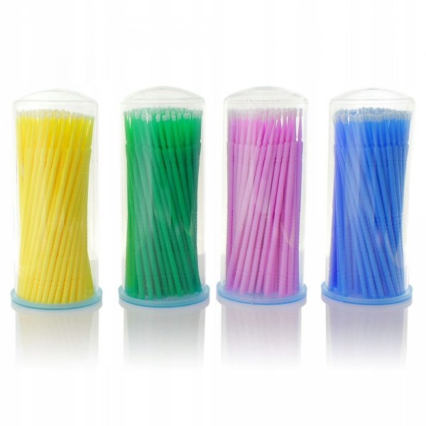 Aplikatory do rzęs fioletowe w pudełku