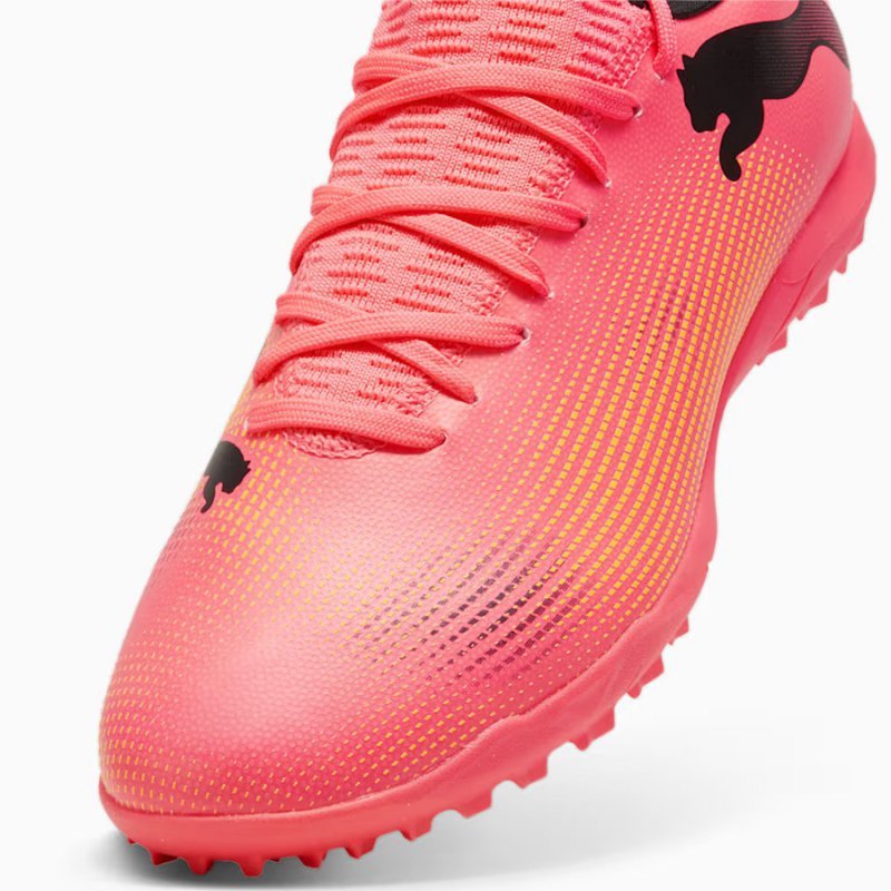 Buty Puma Future 7 Play TT 107726-03 różowy 42 1/2