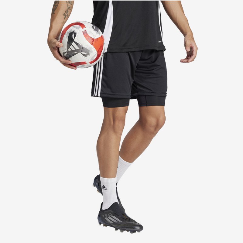 Spodenki adidas TechFit JP1477 czarny XS