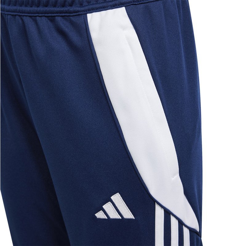 Spodnie adidas TIRO 24 Training Pants Jr IS1001 granatowy 152 cm