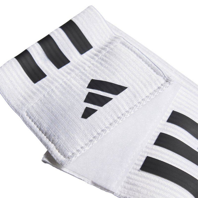 Opaska adidas TIRO League Captains Armband JP0184 biały OSFM