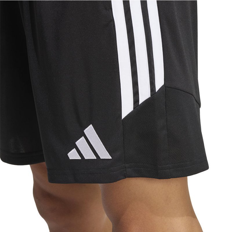 Spodenki adidas TIRO 26 Training Short JY9719 czarny L