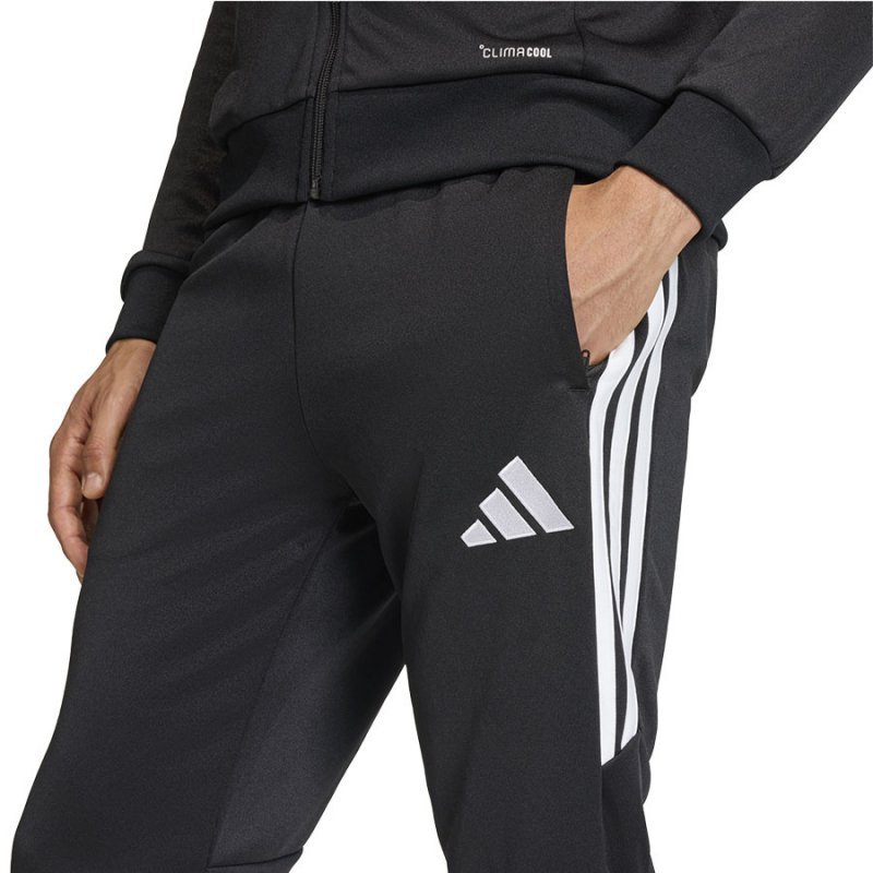 Spodnie adidas TIRO 26 3/4 Pants KA6342 czarny M