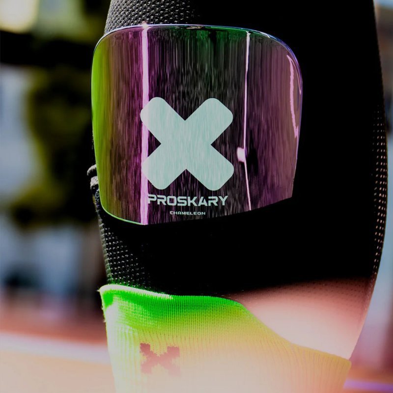 Nagolenniki piłkarskie Proskary Chameleon 13x9 multikolor uniwersalny