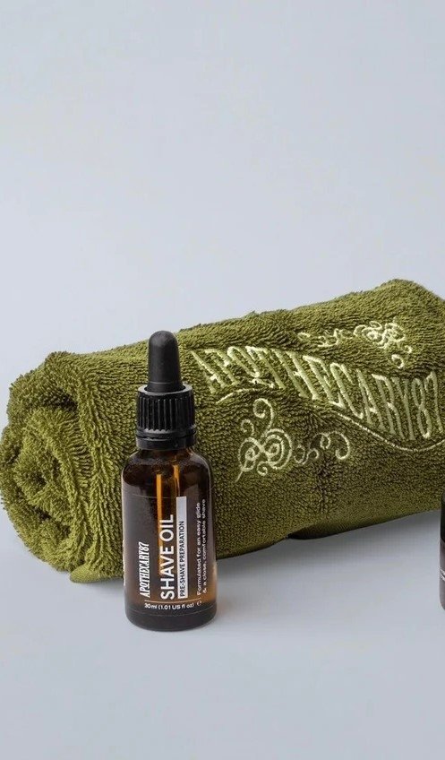Apothecary 87 Zestaw do golenia Dopp Bag torba+ ręcznik + olejek do golenia 30 ml