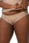 Triumph Figi Lovely Micro Tai beżowe