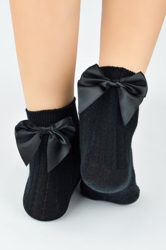 NOVITI SKARPETY BAWEŁNIANE Z KOKARDĄ SB145