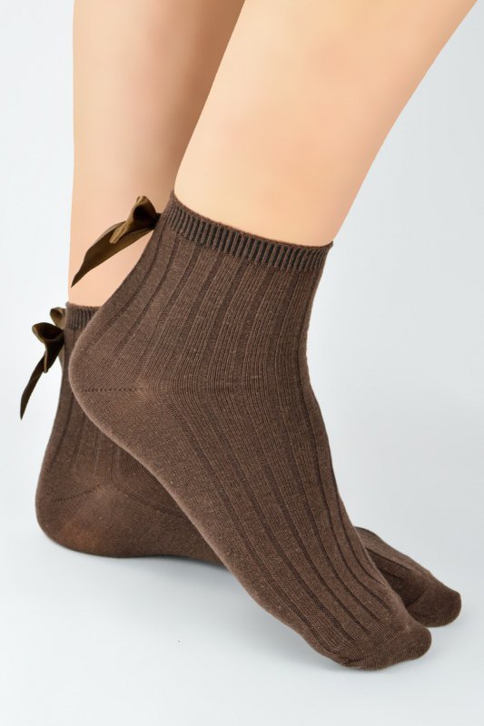 NOVITI SKARPETY BAWEŁNIANE Z KOKARDĄ SB145