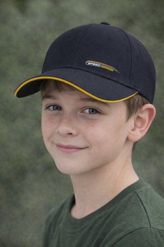 NOVITI CZAPKA Z DASZKIEM CD142