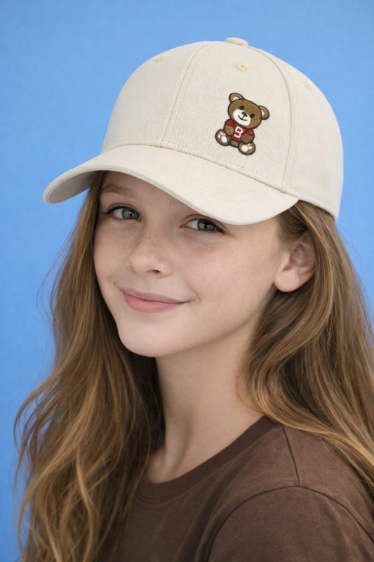 NOVITI CZAPKA Z DASZKIEM CD146