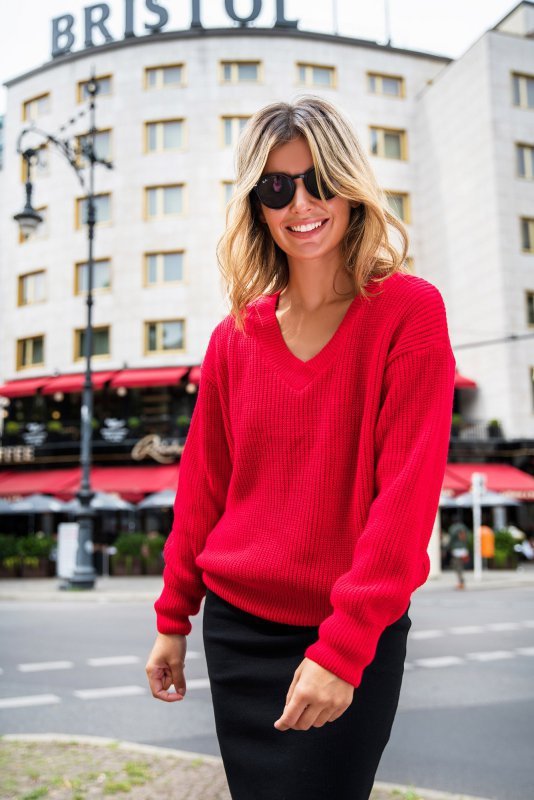 Be Knit BK075 Sweter z dekoltem w serek - czerwony