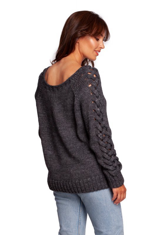 Be Knit BK090 Sweter z szerokim dekoltem i warkoczem na rękawach - szary