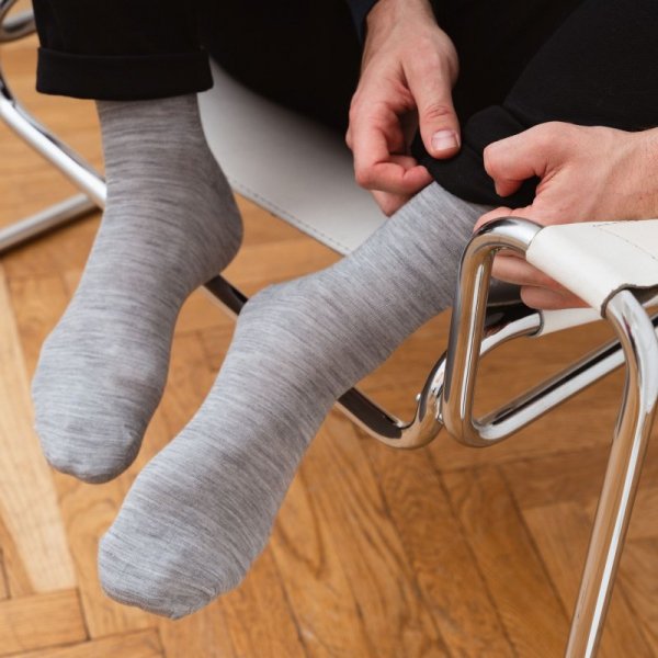 Steven Skarpety garniturowe merino wool 130 jasny melanż