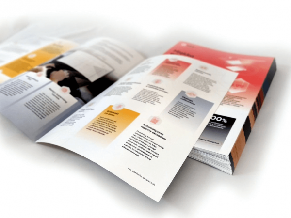 katalog A5, druk pełnokolorowy obustronny 4+4, na papierze kredowym, okładka - kreda 250 g + środki 130 g, 48 str., 300 sztuk	