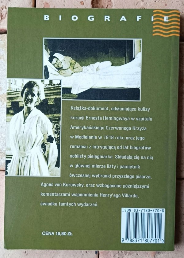 Henry S. Villard Hemingway. Miłość i wojna - okładka