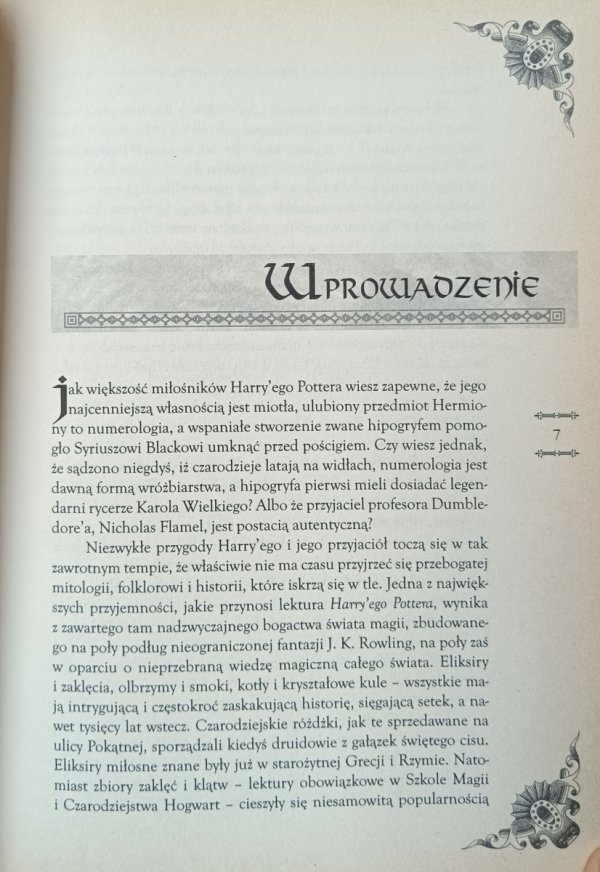 Allan Zola Kronzek, Elizabeth Kronzek  Księga wiedzy czarodziejskiej. Przewodnik po zaczarowanym świecie Harry'ego Pottera