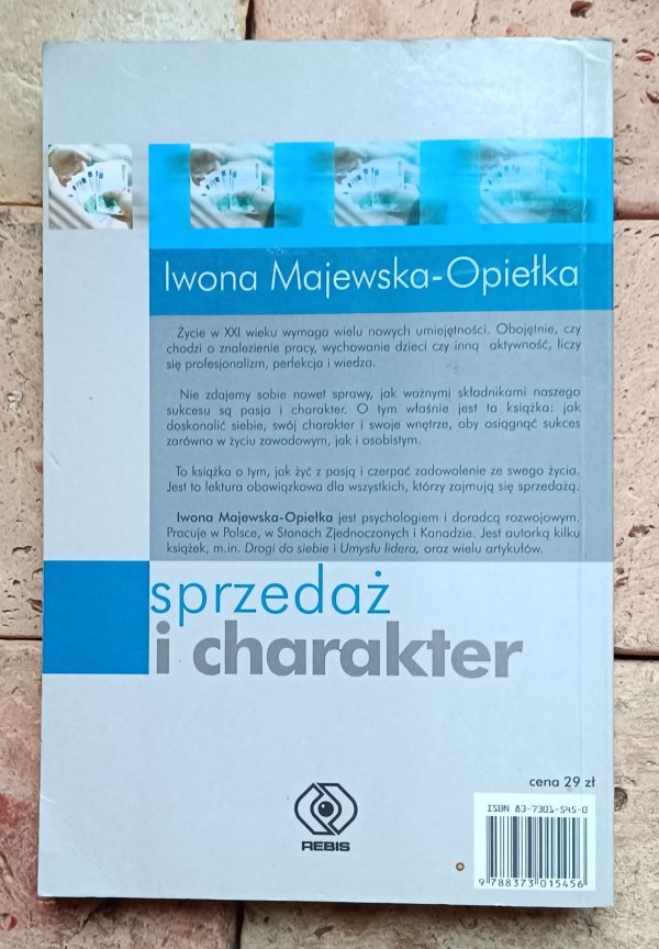 Iwona Majewska-Opiełka - Sprzedaż i charakter